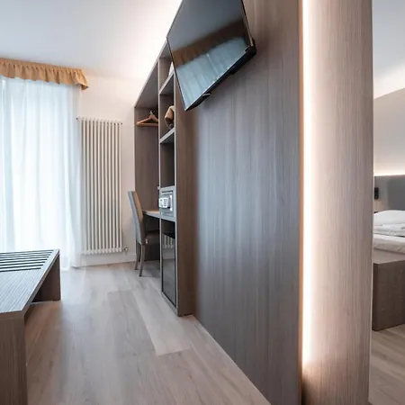 Panoramic San Carlo Ledro Hotel 3*